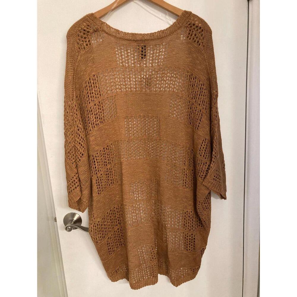 NWT Daytrip shrug sweater, Sz M. - Picture 4 of 4